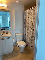 iHost Suites Downtown Toronto