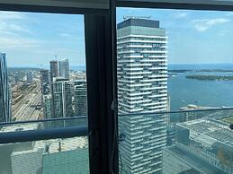 iHost Suites Downtown Toronto