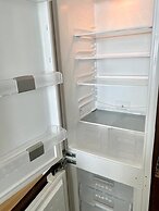 iHost Suites Downtown Toronto