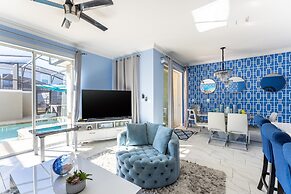 Family Retreat near Disney with Pool & Hot Tub! by RedAwning