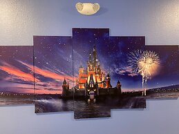 Family Retreat near Disney with Pool & Hot Tub! by RedAwning