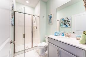 Family Retreat near Disney with Pool & Hot Tub! by RedAwning