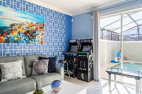 Family Retreat near Disney with Pool & Hot Tub! by RedAwning