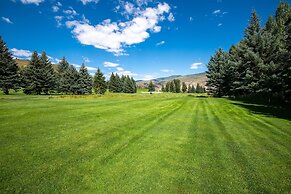 Enclave 137 4 Bedroom Home by RedAwning