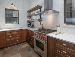 Enclave 137 4 Bedroom Home by RedAwning