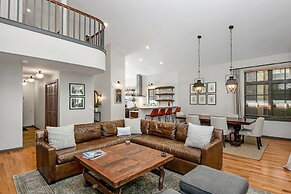 Enclave 137 4 Bedroom Home by RedAwning