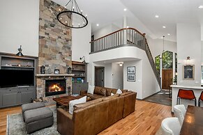 Enclave 137 4 Bedroom Home by RedAwning