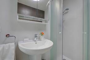 Adelasia 01 - Shared Pool and Parking