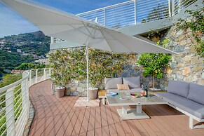 Adelasia 01 - Shared Pool and Parking