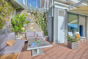 Adelasia 01 - Shared Pool and Parking