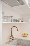 aniko suites White Alley