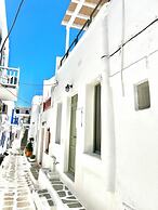 aniko suites White Alley