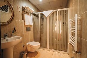 Gulliver Mansion Hotel