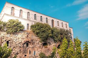 Gulliver Mansion Hotel