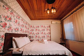 Gulliver Mansion Hotel