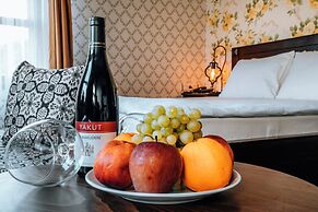 Gulliver Mansion Hotel