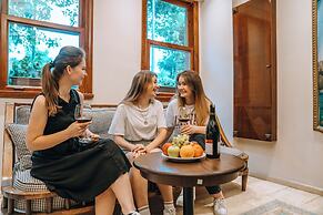 Gulliver Mansion Hotel