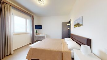 Villa Aries - Torre di Manfria Hill