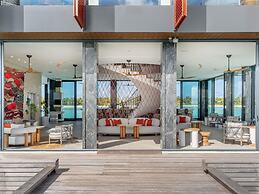 SO/ Maldives