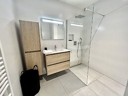 Tranquil Oasis Relax and Unwind ID202