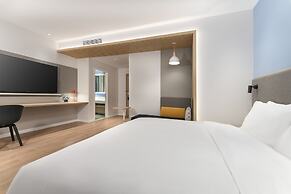 Holiday Inn Express Dangdong City Center by IHG