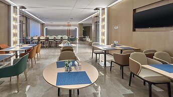 Holiday Inn Express Dangdong City Center by IHG