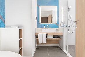 Holiday Inn Express Dangdong City Center by IHG