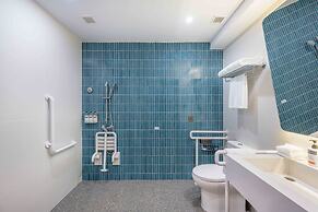 Holiday Inn Express Jiangmen East Station by IHG