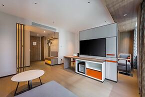 Holiday Inn Express Jiangmen East Station by IHG