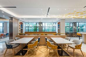 Holiday Inn Express Jiangmen East Station by IHG