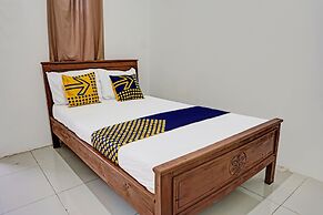 OYO 92183 Komang Resort Klayar