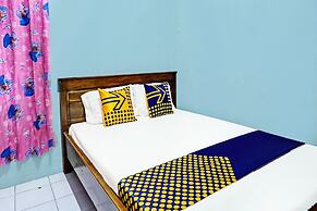 OYO Life 92222 Sahabat Kost Syariah Pacitan