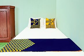 OYO Life 92222 Sahabat Kost Syariah Pacitan