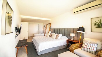 Condo Aria Ocean 206 by Kivoya