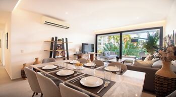 Condo Aria Ocean 206 by Kivoya