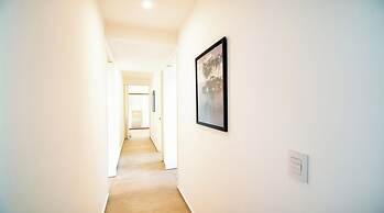Condo Aria Ocean 206 by Kivoya