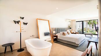 Condo Aria Ocean 206 by Kivoya