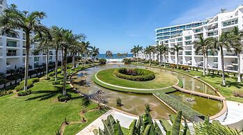 Condo Aria Ocean 206 by Kivoya
