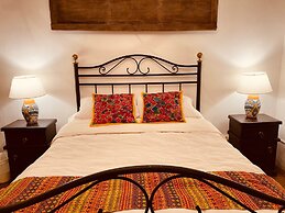 Luna Maya Antigua Hotel