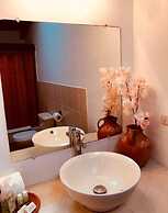 Luna Maya Antigua Hotel