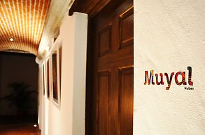 Luna Maya Antigua Hotel