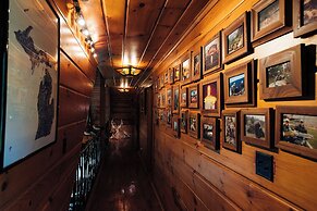 Grayling Gem Royal Stag Lodge