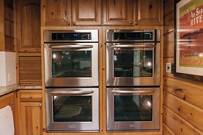 Grayling Gem Royal Stag Lodge