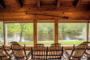 Grayling Gem Royal Stag Lodge