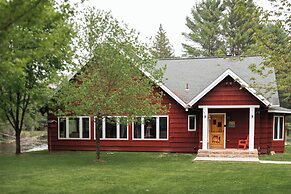 Grayling Gem Royal Stag Lodge