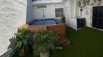 CASA DE 2 HAB 2AG-1M CON JACUZZI Y WIFI