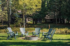 Nature's Beauty Loft Forks River Lodge
