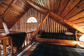 Nature's Beauty Loft Forks River Lodge
