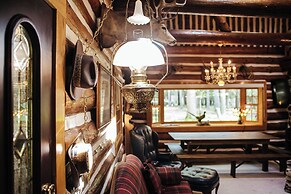 Nature's Beauty Loft Forks River Lodge