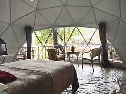 ECO-TREEHOUSE GLAMPING SERVICES